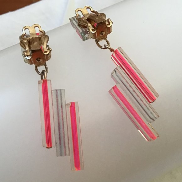 Funky Pink Tube Clip Earrings Vintage - Picture 11 of 14